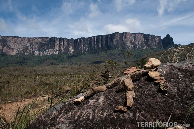 On the way to Mount Roraima (behind), Canaima National Park - Venezuela